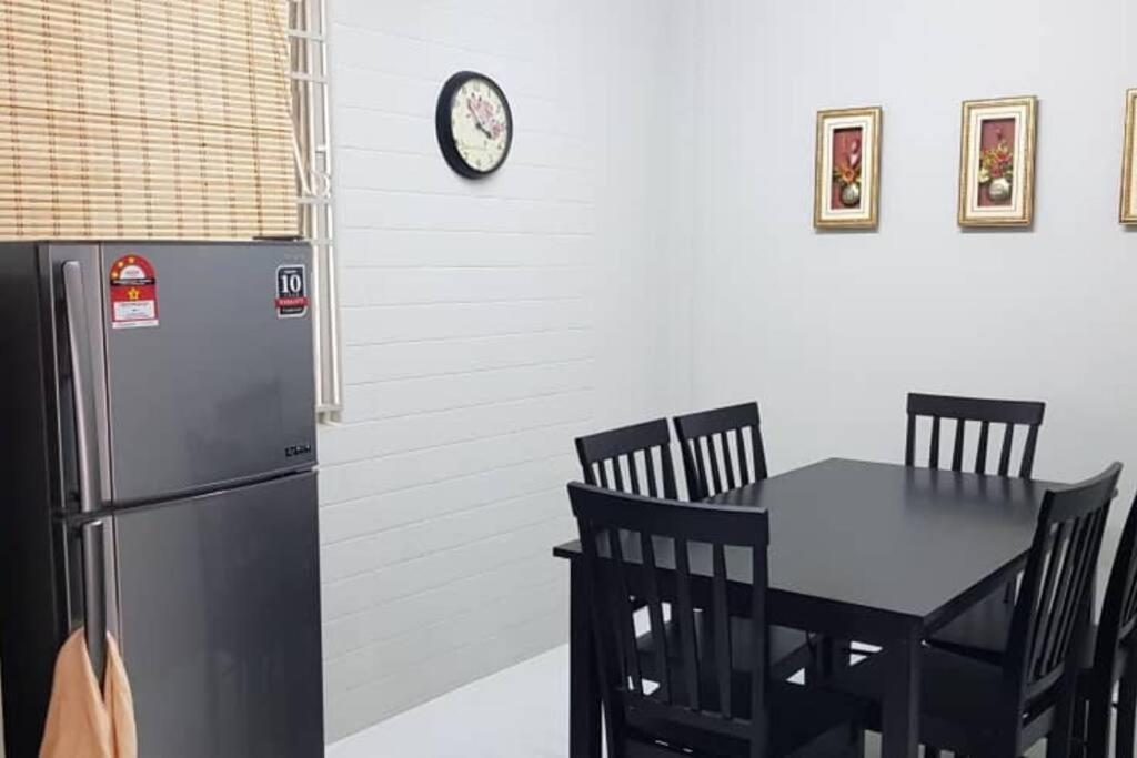J & I Homestay سيبو المظهر الخارجي الصورة