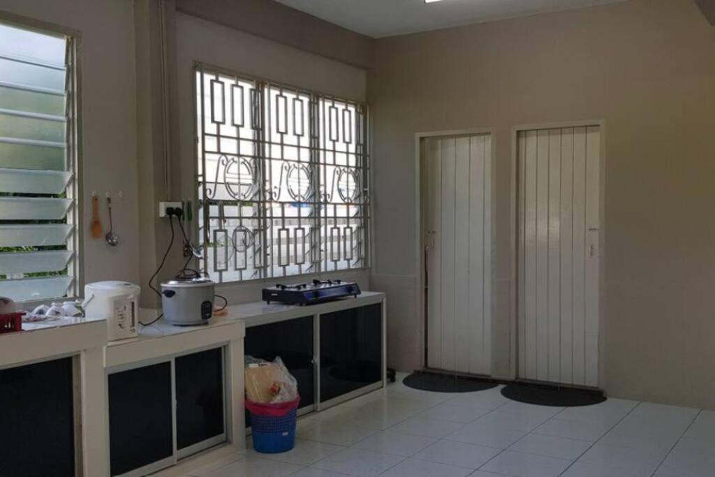 J & I Homestay سيبو المظهر الخارجي الصورة