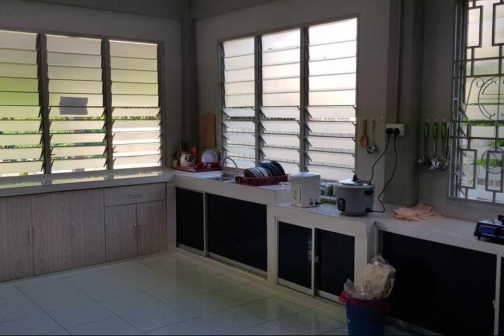 J & I Homestay سيبو المظهر الخارجي الصورة
